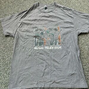 Gray MTV tee